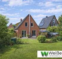 Großzügig wohnen in gefragter und ruhiger Lage - 6 Zimmer auf 926 m² Grundstück mit Garage - Itzehoe