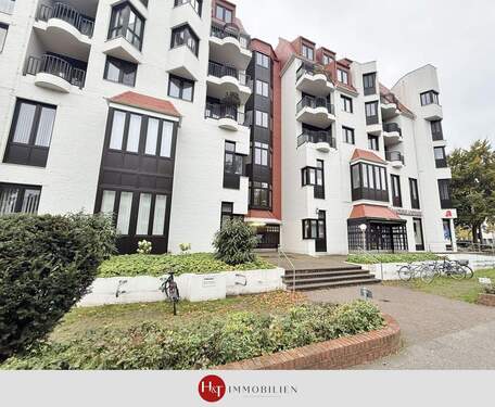 Wohnung mieten in Bremen – H & T Immobilien - Schwachhausen - extravagantes Zwei-Zimmer-Apartment mit TG-Stellplatz!