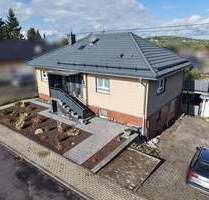 Wohnen auf einer Etage! Mit Einliegerwohnung! In ruhiger, naturnaher Wohnlage! - Bellingen