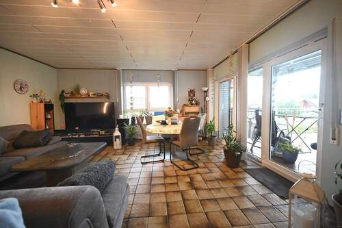 Wohn- und Esszimmer - 