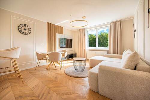 Wohnzimmer - 2 Zimmer Etagenwohnung zum Kaufen in Berlin