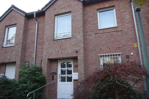 Hausansicht - EXKLUSIV EINFAMILIENHAUS MIT GARTEN+TERRASSE+GARAGE MODERNES BAD+G-WC BADEWANNE + DUSCHE AM FALDER