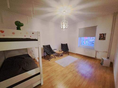 Kinderzimmer - Etagenwohnung mit 88,00 m&sup2; in Bremerhaven zur Miete