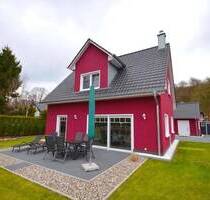 Modernes Ferienhaus eingebettet in traumhaftes Naturidyll * Ostseebad Binz OT Serams *