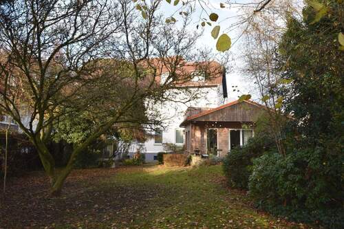 aus dem Garten heraus - Mehrfamilienhaus, Wohnhaus zum Kaufen in Melle