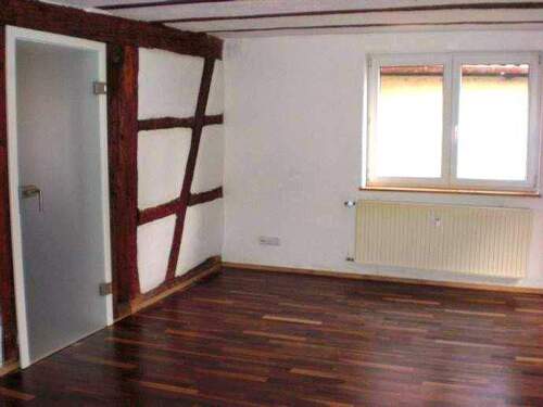 Wohnbereich Bild 1 - 3 Zimmer Etagenwohnung zur Miete in Frickenhausen a.Main