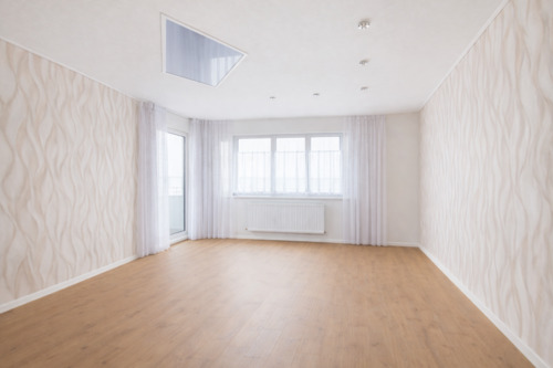 Wohnzimmer - 4 Zimmer Etagenwohnung zum Kaufen in Böblingen