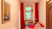 Schlafzimmer (2).jpg - 2 Zimmer Etagenwohnung in Berlin