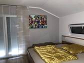 OG Zimmer 3 - Immobilien Baumeister Neuburg.JPG - 