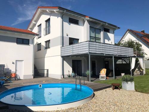 Hausansicht Bild 1 - Immobilien Baumeister Neuburg - 5 Zimmer Einfamilienhaus zum Kaufen in Oberhausen