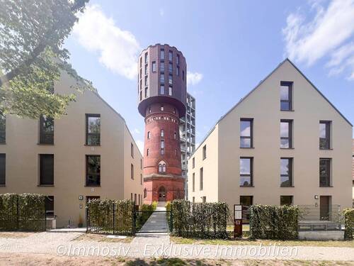 Wasserturm und Zwillingshäuser - 