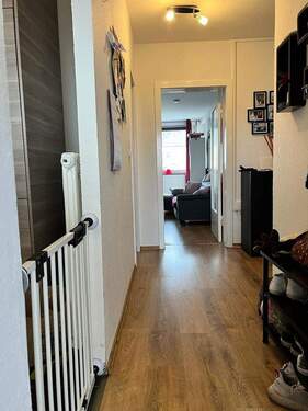 Eingangsbereich - Etagenwohnung mit 72,40 m² in Kiel zum Kaufen