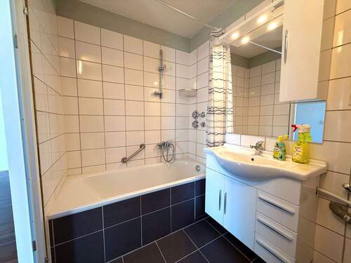 Badezimmer - Etagenwohnung mit 70,00 m&sup2; in Ostfildern zum Kaufen