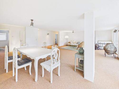 Wohn-/Esszimmer EG - 