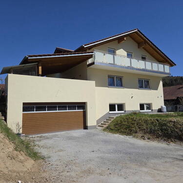 Bild 3 - 6 Zimmer Einfamilienhaus in Auerbach