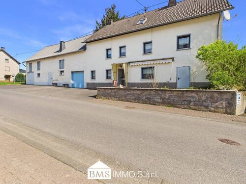 Bild 1 - Großes Bauernhaus mit viel Potential in Grenznähe !