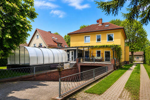 Hausansicht - 6 Zimmer Einfamilienhaus zum Kaufen in Dallgow-Döberitz