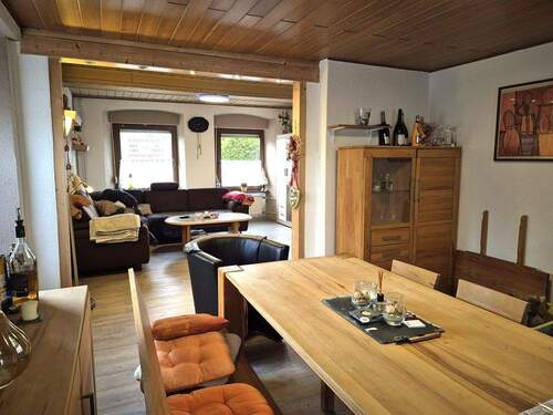 Essen/Wohnen - 5 Zimmer Einfamilienhaus zum Kaufen in Morbach / Elzerath