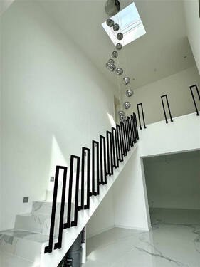 Eingangshalle - Einfamilienhaus mit 253,00 m² in Balesfeld zum Kaufen