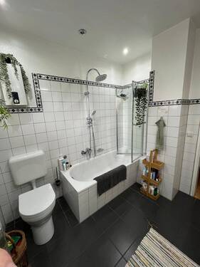 3 Zimmer Wohnung Koeln Zollstock_IMMODILIA_Bad - 