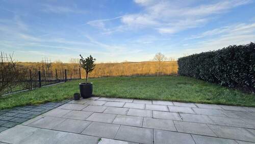 Terrasse und Garten - Doppelhaushälfte mit 185,00 m&sup2; in Erdmannhausen zum Kaufen