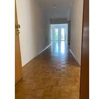 Wohntraum in der Rosenheimer Innenstadt - ruhige, großzügige 3 12 -Zimmer-Wohnung mit Balkon