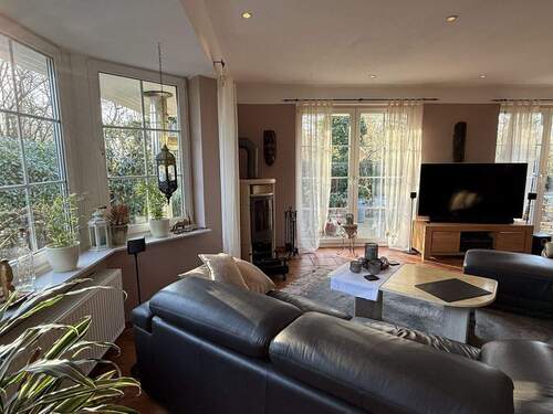 Wohnzimmer und Ofen - 