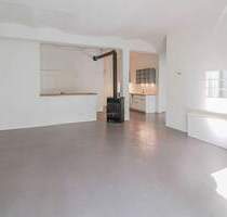 Gigantische Loftwohnung mit direktem Fluss-Zugang aufgeteilt in 3 Wohnungen in Blaustein