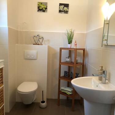 EG Gäste-WC - Immobilien Baumeister Neuburg.JPG - 
