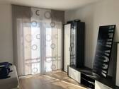 OG Zimmer 2 - Immobilien Baumeister Neuburg.JPG - 