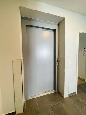 Fahrstuhl im MFH - 