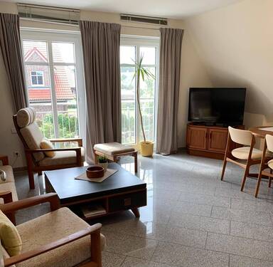 - - 1 Zimmer Mehrfamilienhaus, Wohnhaus zum Kaufen in Sankt Peter-Ording