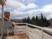 Balkon - *** Charmante 2-Raum-Wohnung im Dachgeschoss - Ruhiges Wohnen in Zwickau ***