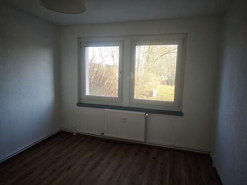 Schlafzimmer - Etagenwohnung mit 56,00 m&sup2; in Regis-Breitingen zur Miete