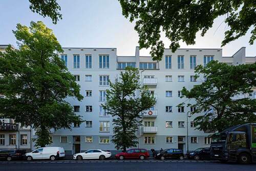 Fassade_ASE_3748 - Investieren, wo junge Leute wohnen möchten: Vermietetes 2-Zimmer-Investment in Kreuzberg