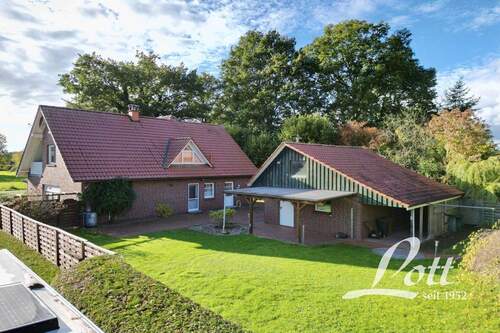 Drohnenaufnahmen - 4 Zimmer Einfamilienhaus zum Kaufen in Apen / Augustfehn