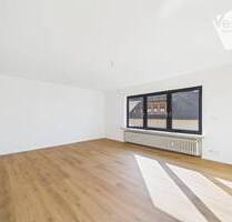 Frisch renoviert, lichtdurchflutet und mit Balkon - 4-Zimmer-ETW in Ahorn