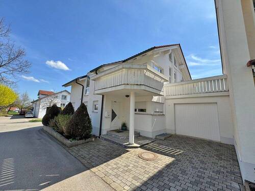 Eingangsbereich - 5 Zimmer Einfamilienhaus zum Kaufen in Memmingen / Eisenburg