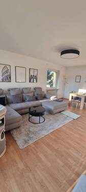 Wohn-Essbereich Bild 1 - +++Ideal für ganz Eilige! Freundliche 4- Zimmer Wohnung mit Balkon im 1. OG in Würzburg Heidingsfeld+++