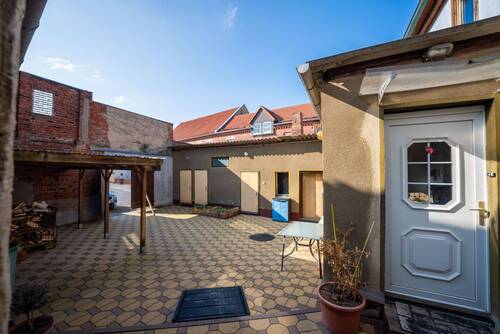 Eingang - Bauernhaus in Bollberg mit Werkstatt