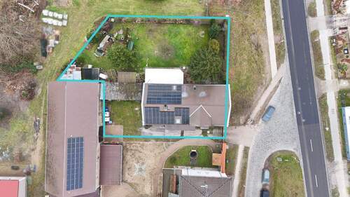 Grundstücksgrenze - 9 Zimmer Mehrfamilienhaus, Wohnhaus zum Kaufen in Neuenhagen bei Berlin