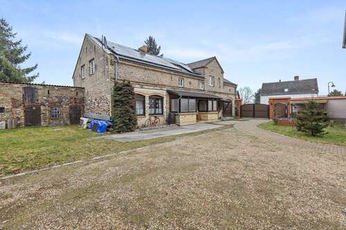 Hausansicht - 9 Zimmer Mehrfamilienhaus, Wohnhaus in Neuenhagen bei Berlin