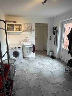 Hauswirtschaftsraum mit genügend Platz (4) - 