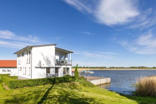 Hausansicht - Mehrfamilienhaus, Wohnhaus mit 137,30 m&sup2; in Poseritz zum Kaufen