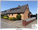 Außenansicht - 7 Zimmer Mehrfamilienhaus, Wohnhaus zum Kaufen in Neuss