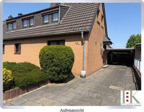 Einfahrt - 7 Zimmer Mehrfamilienhaus, Wohnhaus in Neuss
