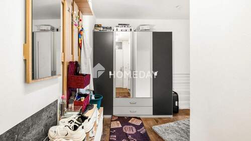 Flur 1 - Etagenwohnung mit 40,00 m&sup2; in München zum Kaufen