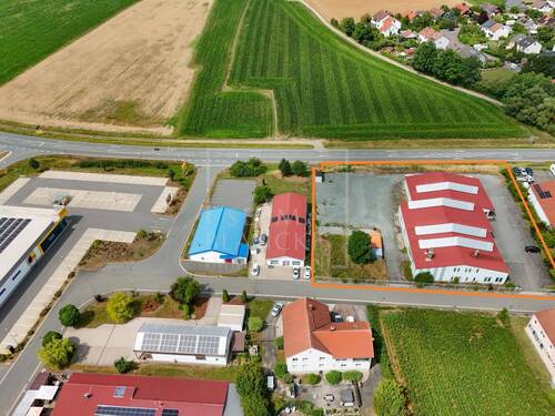 Luftbild - Halle in Mistelbach zum Kaufen