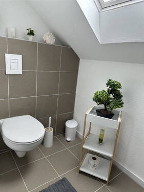 Toilette Dachgeschoss - 