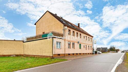 Außenansicht 5 - 1 Zimmer Mehrfamilienhaus, Wohnhaus zum Kaufen in Lemberg